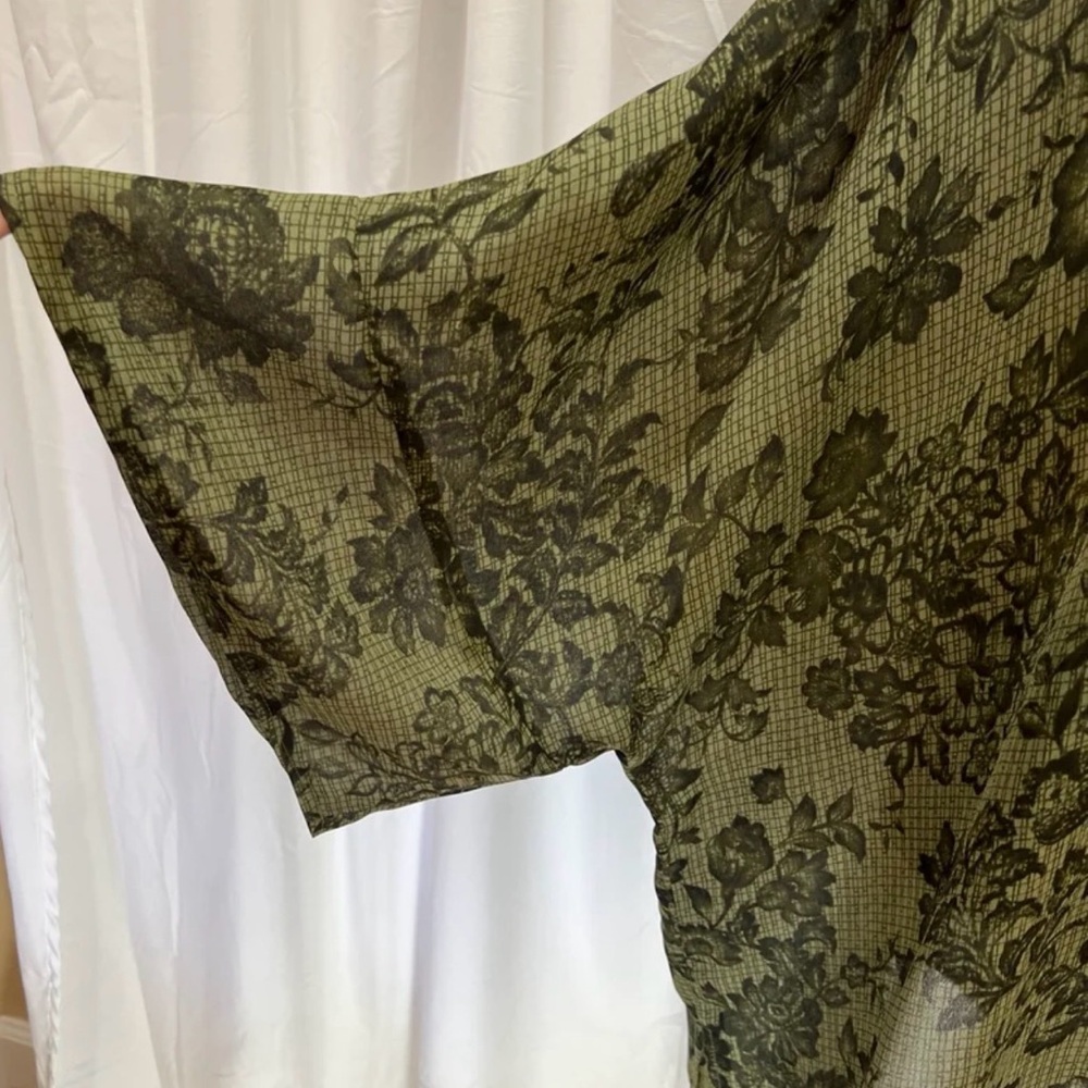 Handmade Moss Green Floral Sheer Kimono Robe - Yukata Robe - Bohemian Robe - Picture 3 of 7